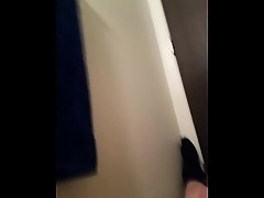fast masturbating in the bathroom on Watchteencam.com