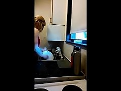 sissy house wife in home chores on Watchteencam.com