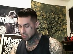 tattooed hunk jerk off and cum [8r0wdy98] on Watchteencam.com